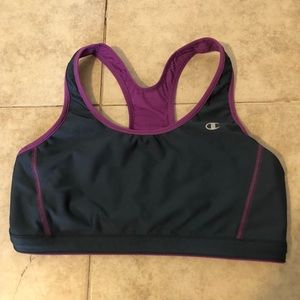 Champion sports bra (M)